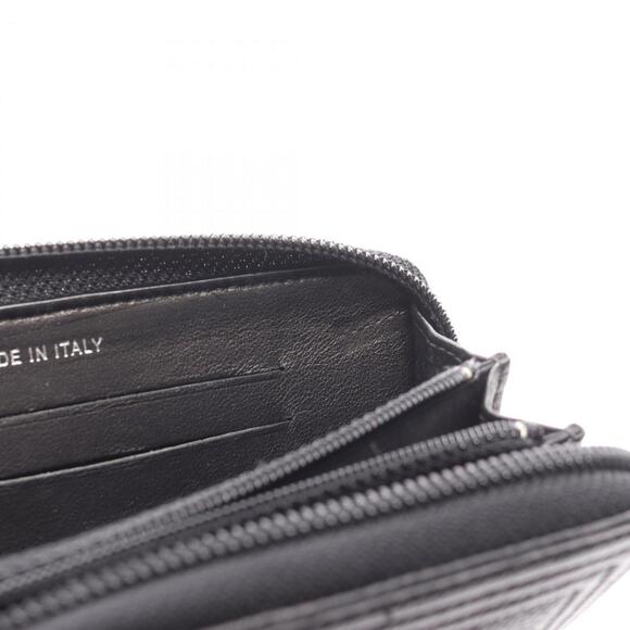 CHANEL Black Leather Wallet - Picture 6 of 11